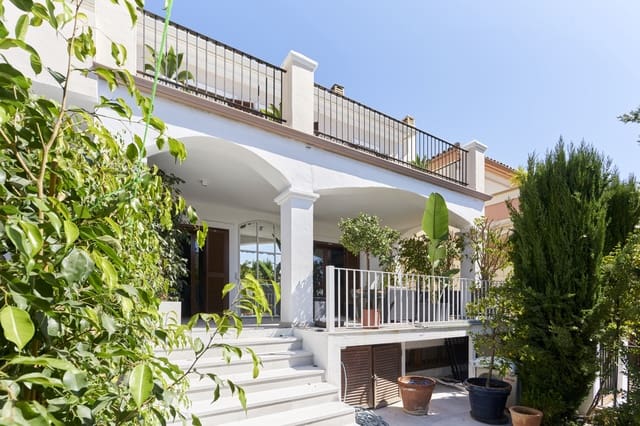 6 sovrum Hus till salu i Marbella med pool garage - 1 495 000 € (Ref: 7953551)