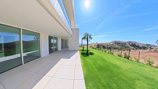 Apartamento de 3 habitaciones en Marbella en venta con piscina garaje - 975.000 € (Ref: 7967037)