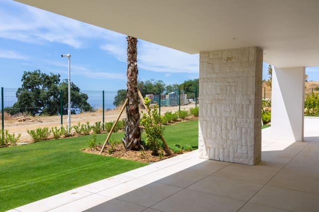 Apartamento de 3 habitaciones en Marbella en venta con piscina garaje - 975.000 € (Ref: 7967037)
