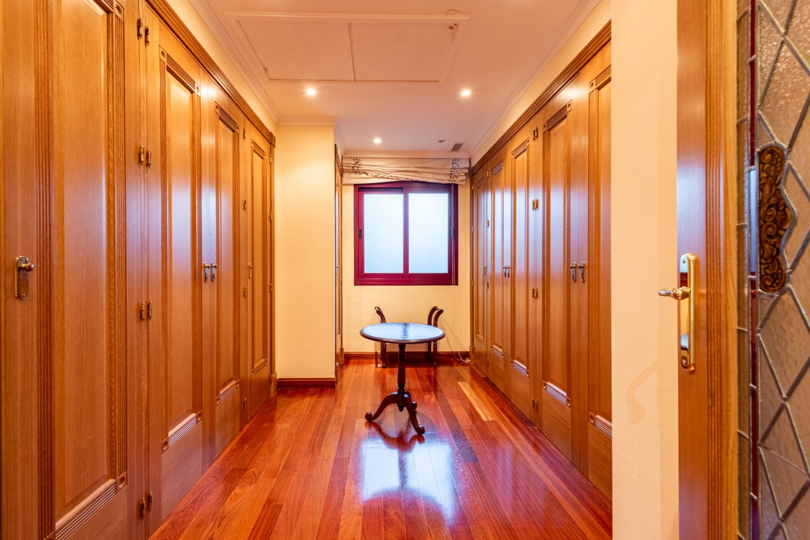 4 bedroom Villa for sale in Marbella with pool garage - € 4,500,000 (Ref: 7982701)