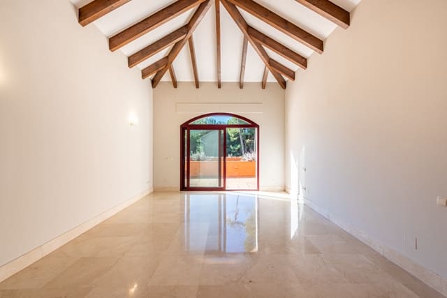 4 Zimmer Villa zu verkaufen in Marbella mit Pool Garage - 4.500.000 € (Ref: 7982701)