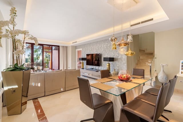 3 slaapkamer Penthouse te koop in San Pedro de Alcantara, Marbella met zwembad garage - € 1.995.000 (Ref: 7993788)