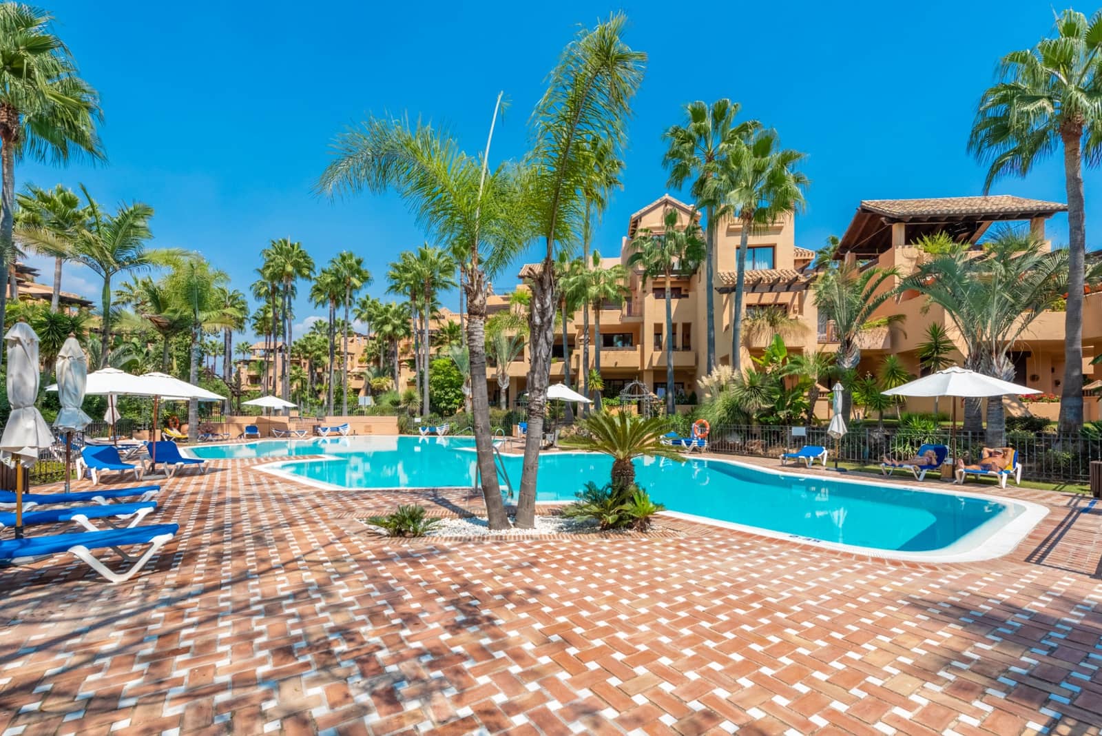 3 slaapkamer Penthouse te koop in San Pedro de Alcantara met zwembad garage - € 1.995.000 (Ref: 7993788)