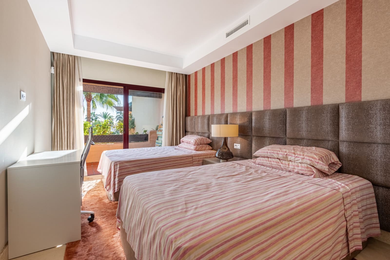 3 slaapkamer Penthouse te koop in San Pedro de Alcantara met zwembad garage - € 1.995.000 (Ref: 7993788)