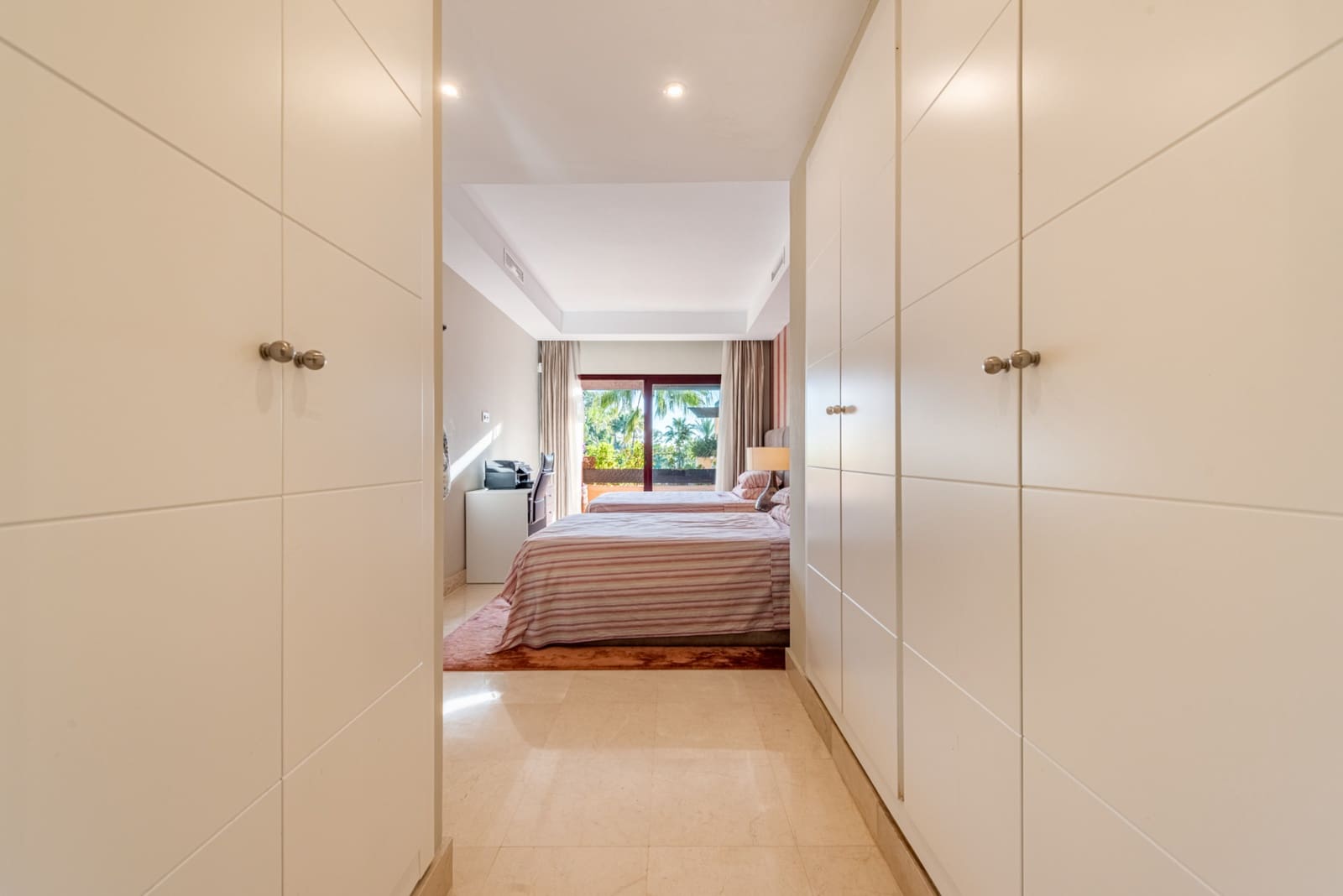 3 bedroom Penthouse for sale in San Pedro de Alcantara with pool garage - € 1,995,000 (Ref: 7993788)