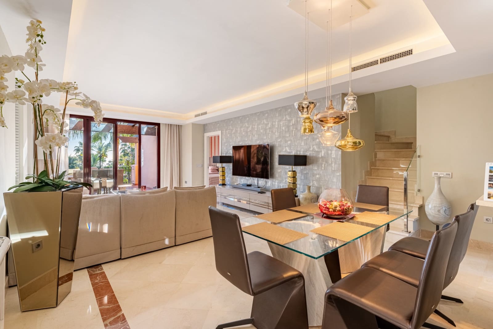 3 bedroom Penthouse for sale in San Pedro de Alcantara with pool garage - € 1,995,000 (Ref: 7993788)