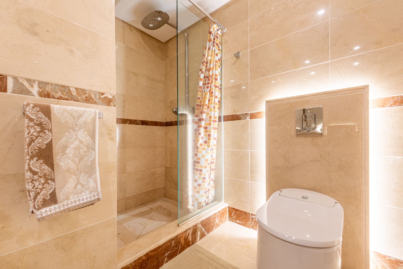 3 bedroom Penthouse for sale in San Pedro de Alcantara with pool garage - € 1,995,000 (Ref: 7993788)