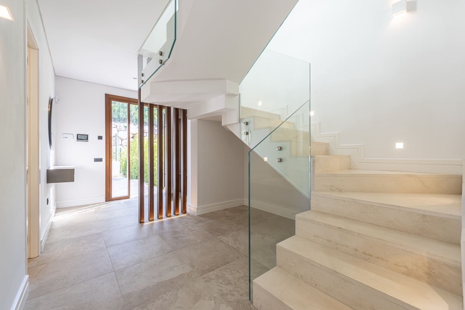 Maison de Ville de 3 chambres à louer à Marbella avec piscine garage - 6 700 € (Ref: 8049861)