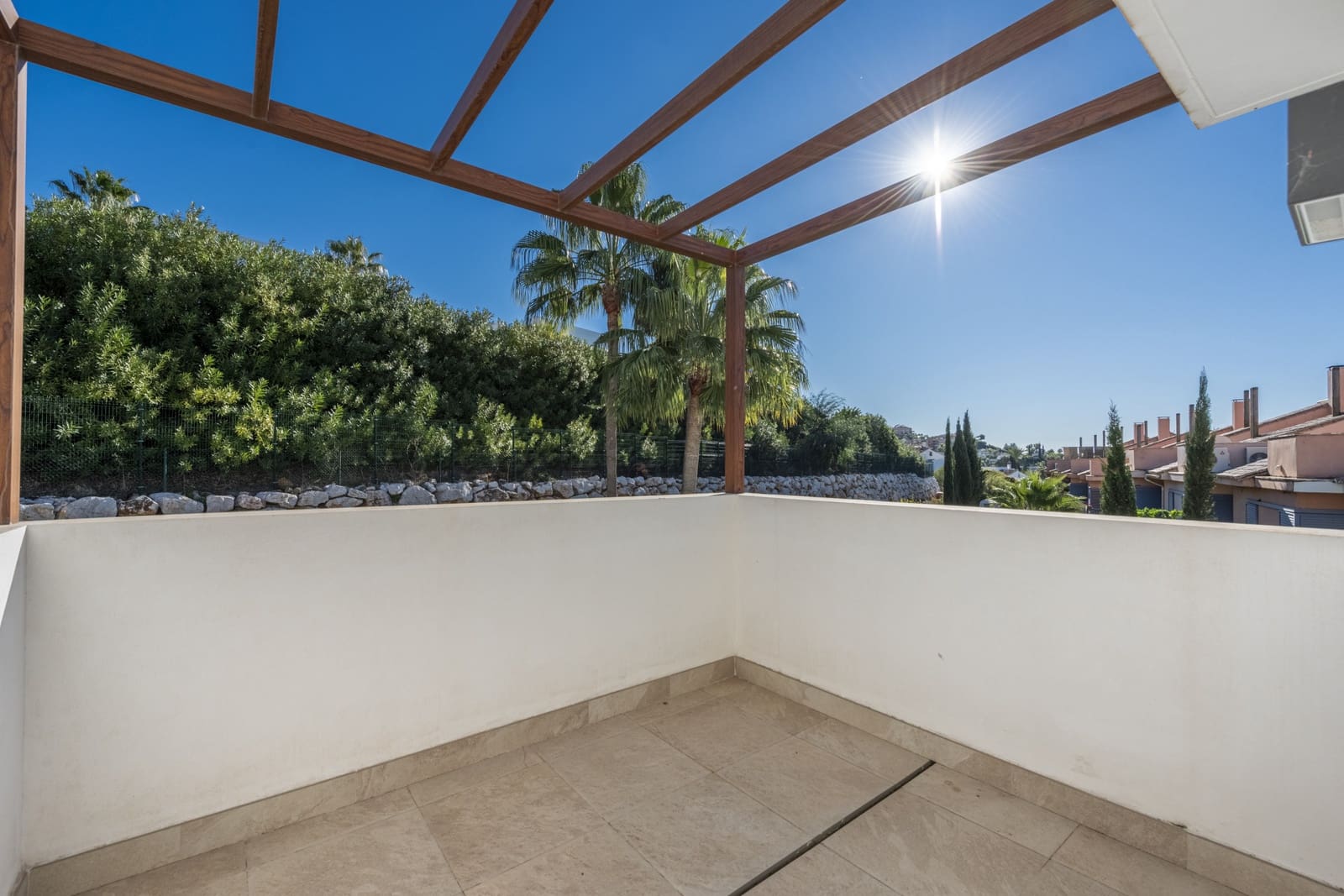 Maison de Ville de 3 chambres à louer à Marbella avec piscine garage - 6 700 € (Ref: 8049861)