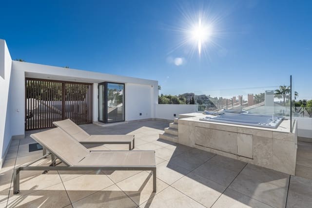 Maison de Ville de 3 chambres à louer à Marbella avec piscine garage - 6 700 € (Ref: 8049861)