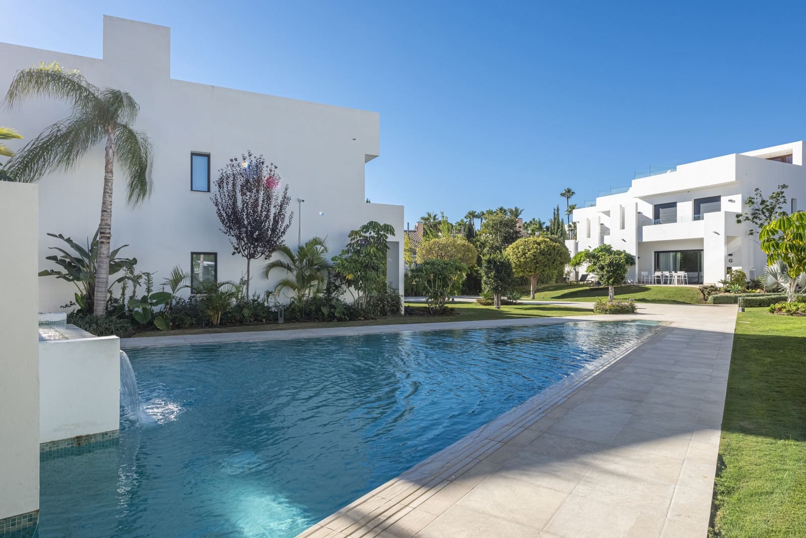 Maison de Ville de 3 chambres à louer à Marbella avec piscine garage - 6 700 € (Ref: 8049861)