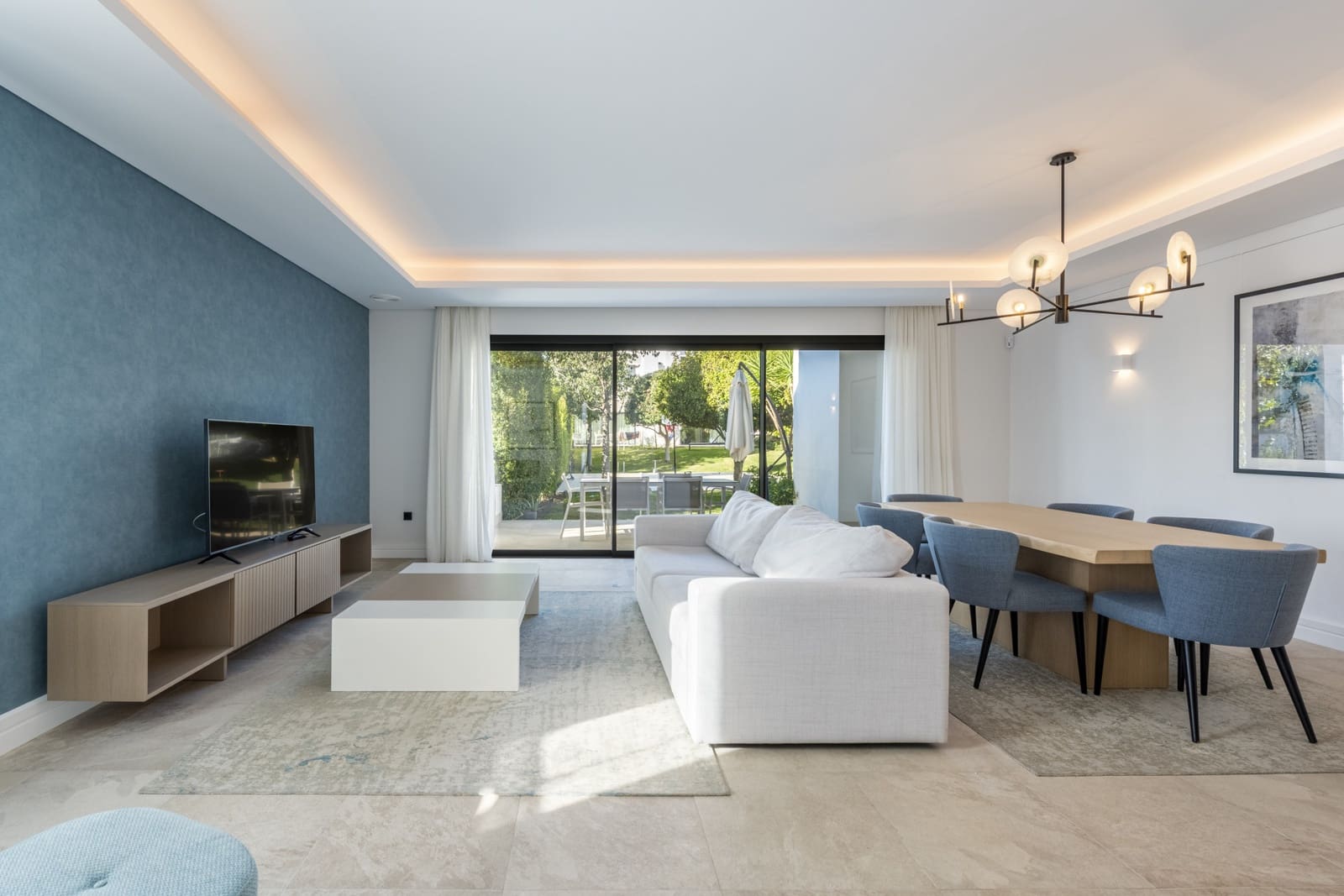 Maison de Ville de 3 chambres à louer à Marbella avec piscine garage - 6 700 € (Ref: 8049861)