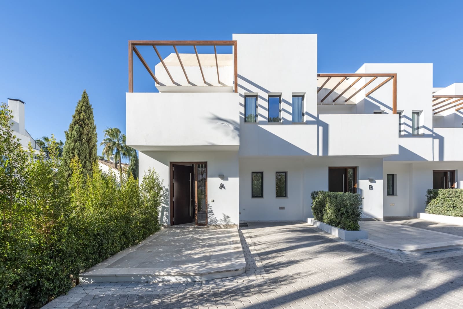 Maison de Ville de 3 chambres à louer à Marbella avec piscine garage - 6 700 € (Ref: 8049861)