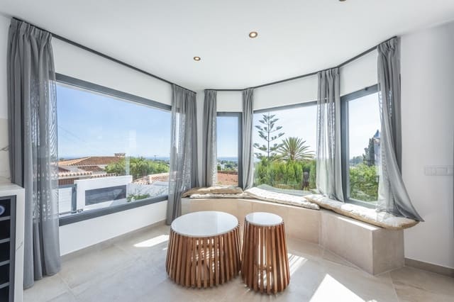 4 soverom Villa til salgs i Marbella med svømmebasseng garasje - € 1 998 000 (Ref: 8102273)