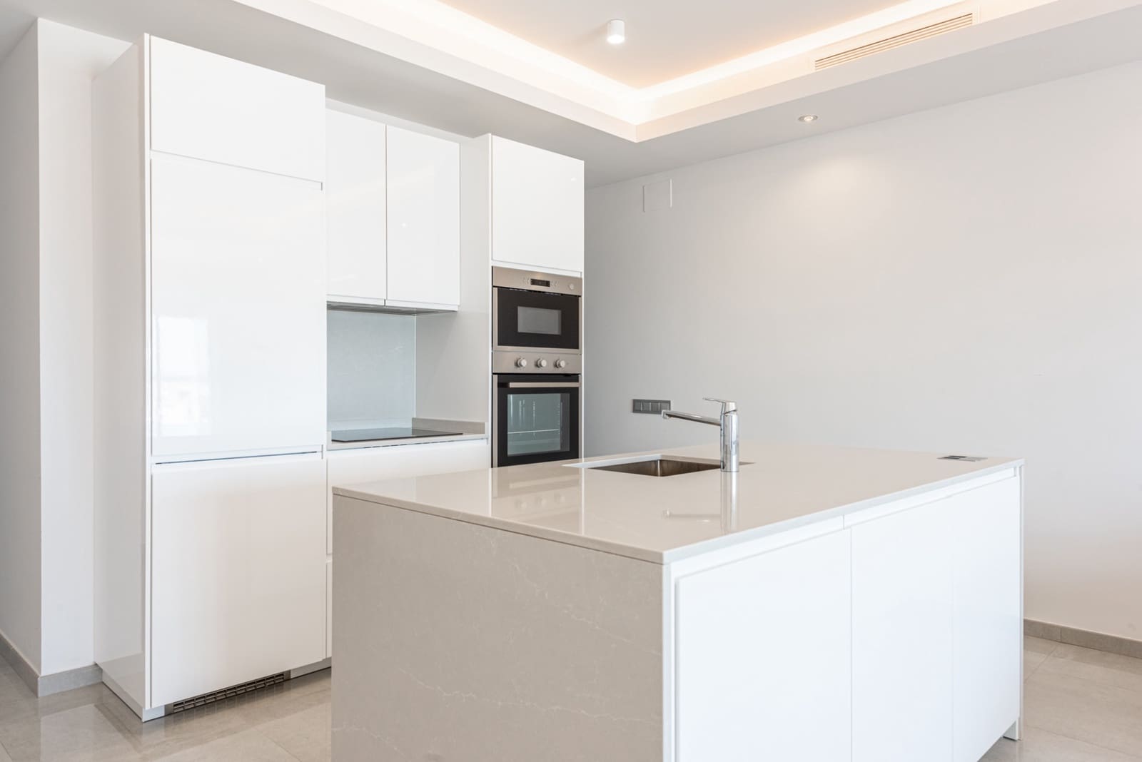 2 soveværelse Lejlighed til salg i Puerto Banus - € 985.000 (Ref: 8126341)