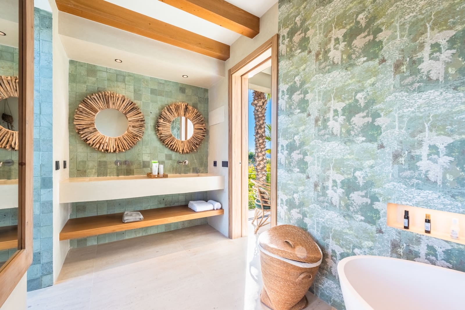 6 bedroom Villa for sale in Marbella with pool garage - € 6,850,000 (Ref: 8128795)