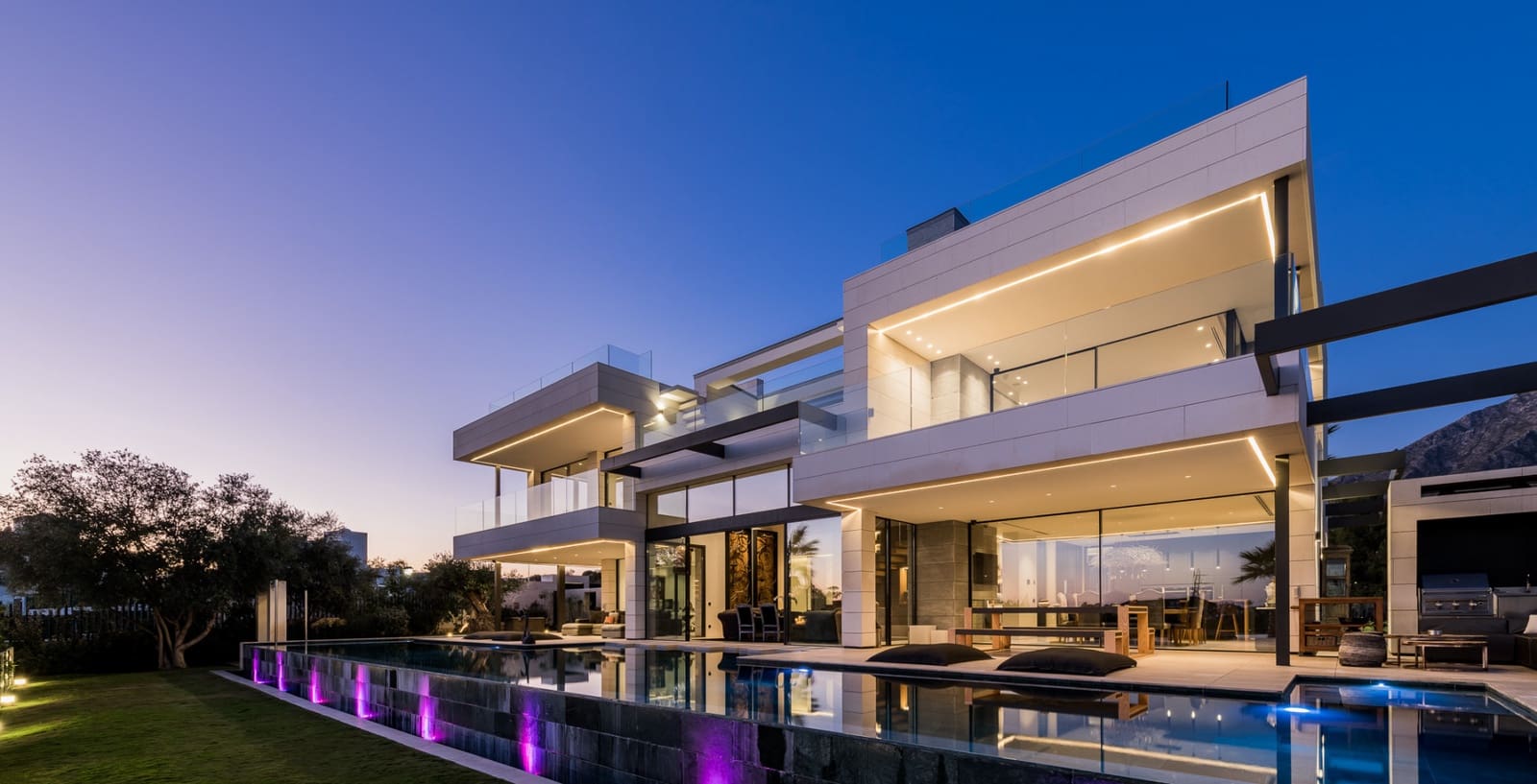 6 soveværelse Villa til salg i Marbella med swimmingpool garage - € 6.850.000 (Ref: 8128795)