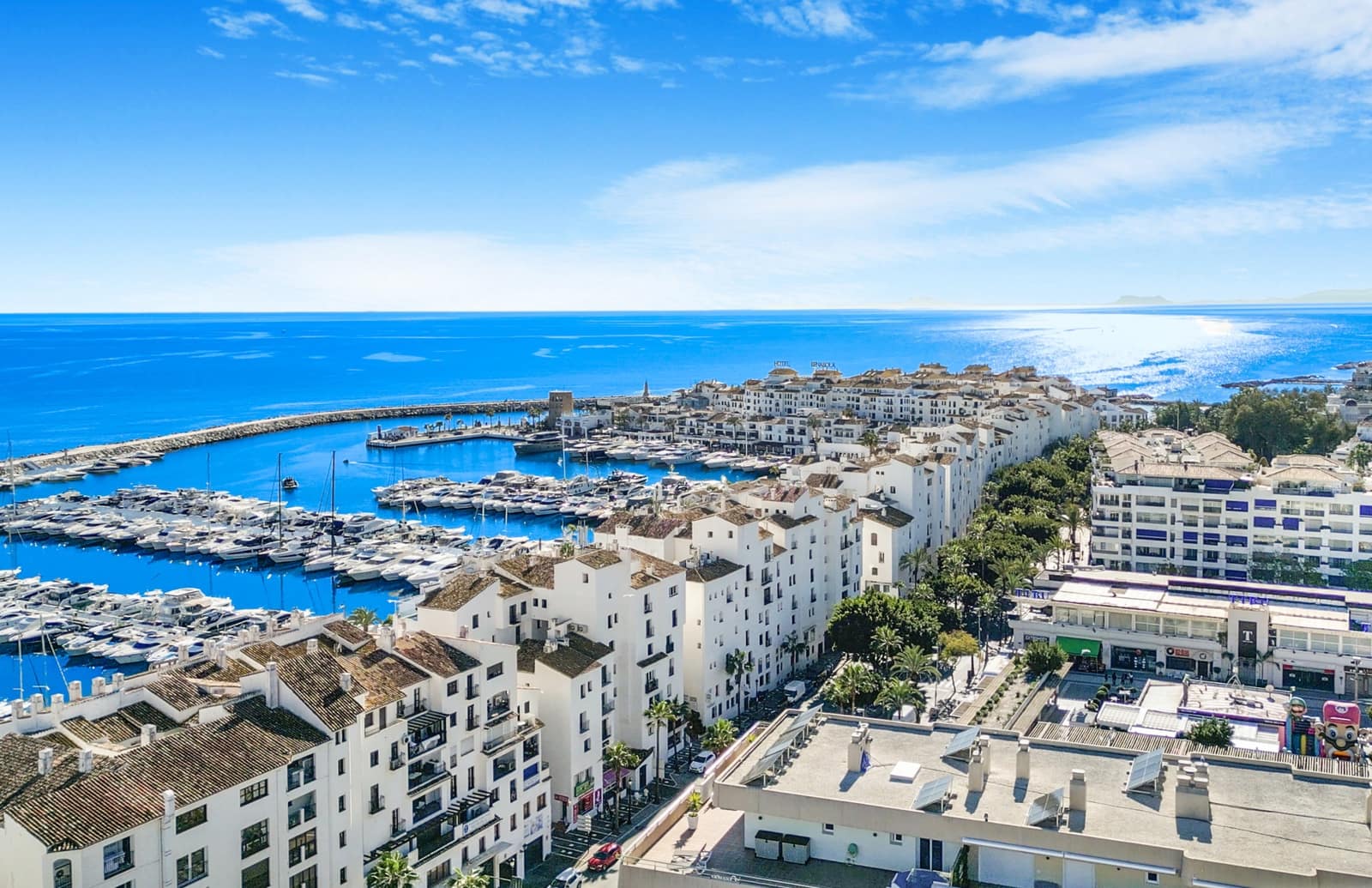 2 bedroom Penthouse for sale in Puerto Banus - € 1,499,000 (Ref: 8130733)