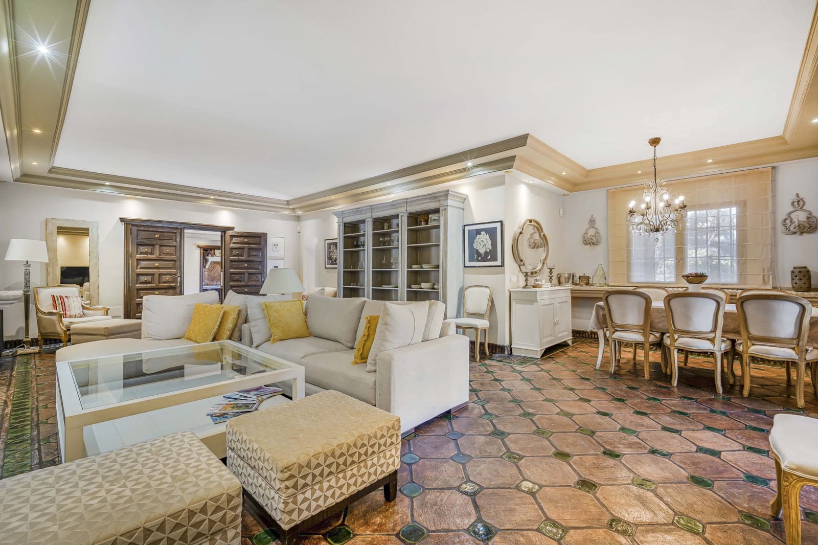 4 slaapkamer Villa te koop in Marbella met zwembad garage - € 2.800.000 (Ref: 8158211)