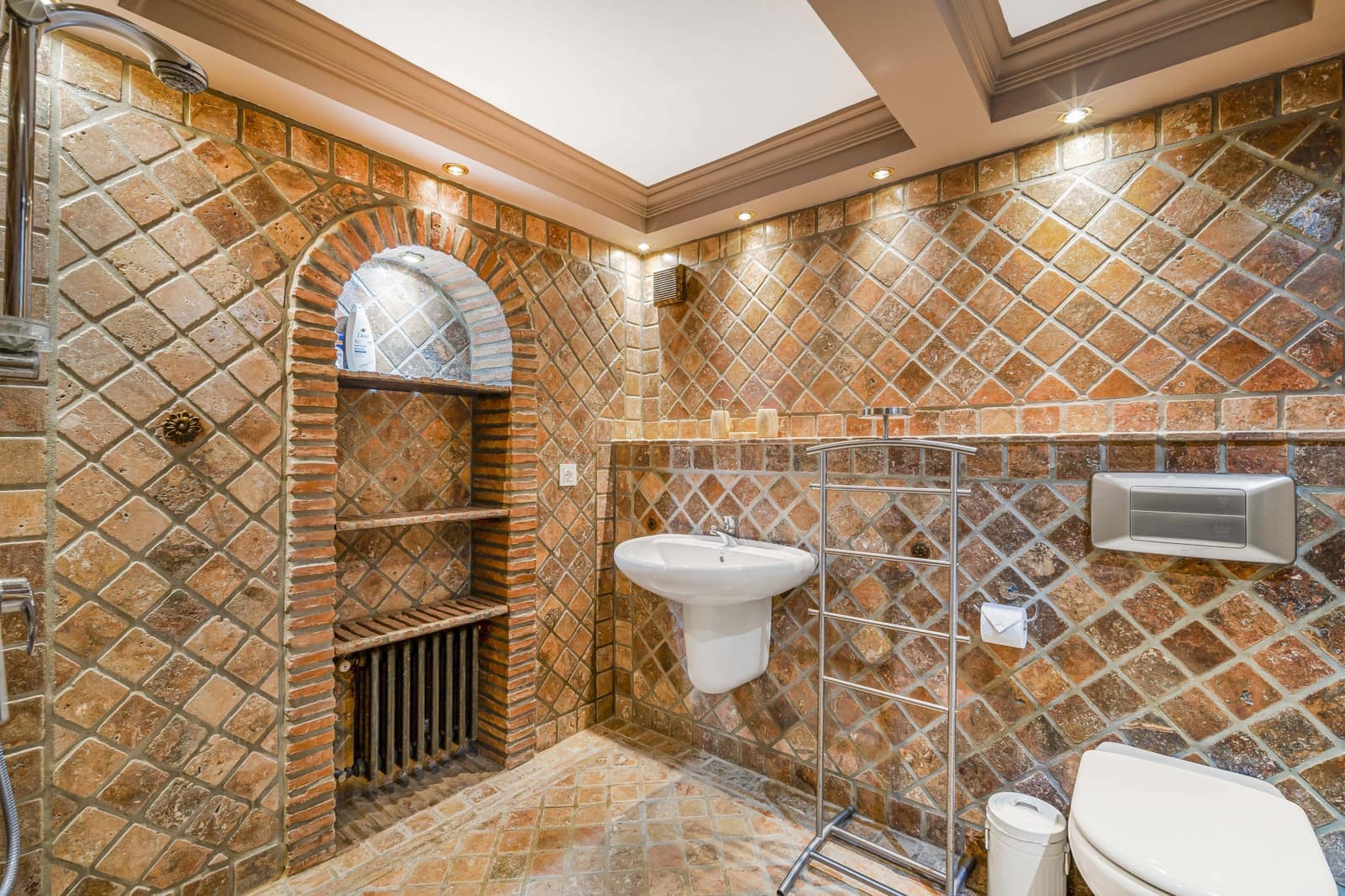 4 slaapkamer Villa te koop in Marbella met zwembad garage - € 2.800.000 (Ref: 8158211)