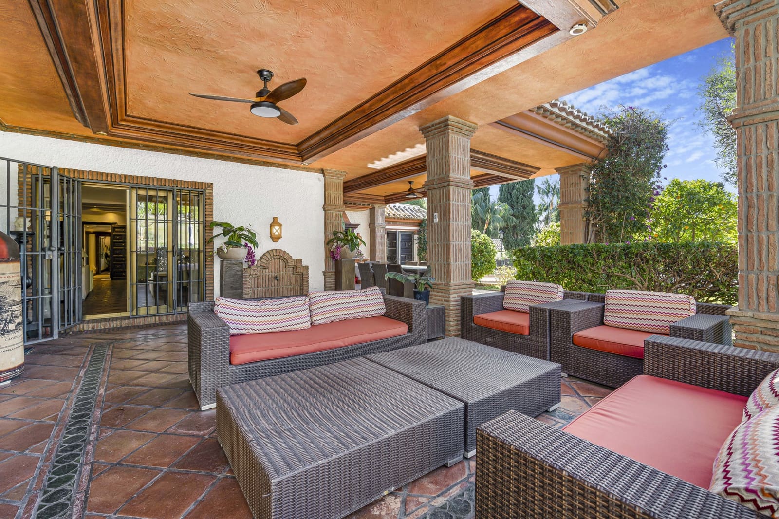 4 slaapkamer Villa te koop in Marbella met zwembad garage - € 2.800.000 (Ref: 8158211)