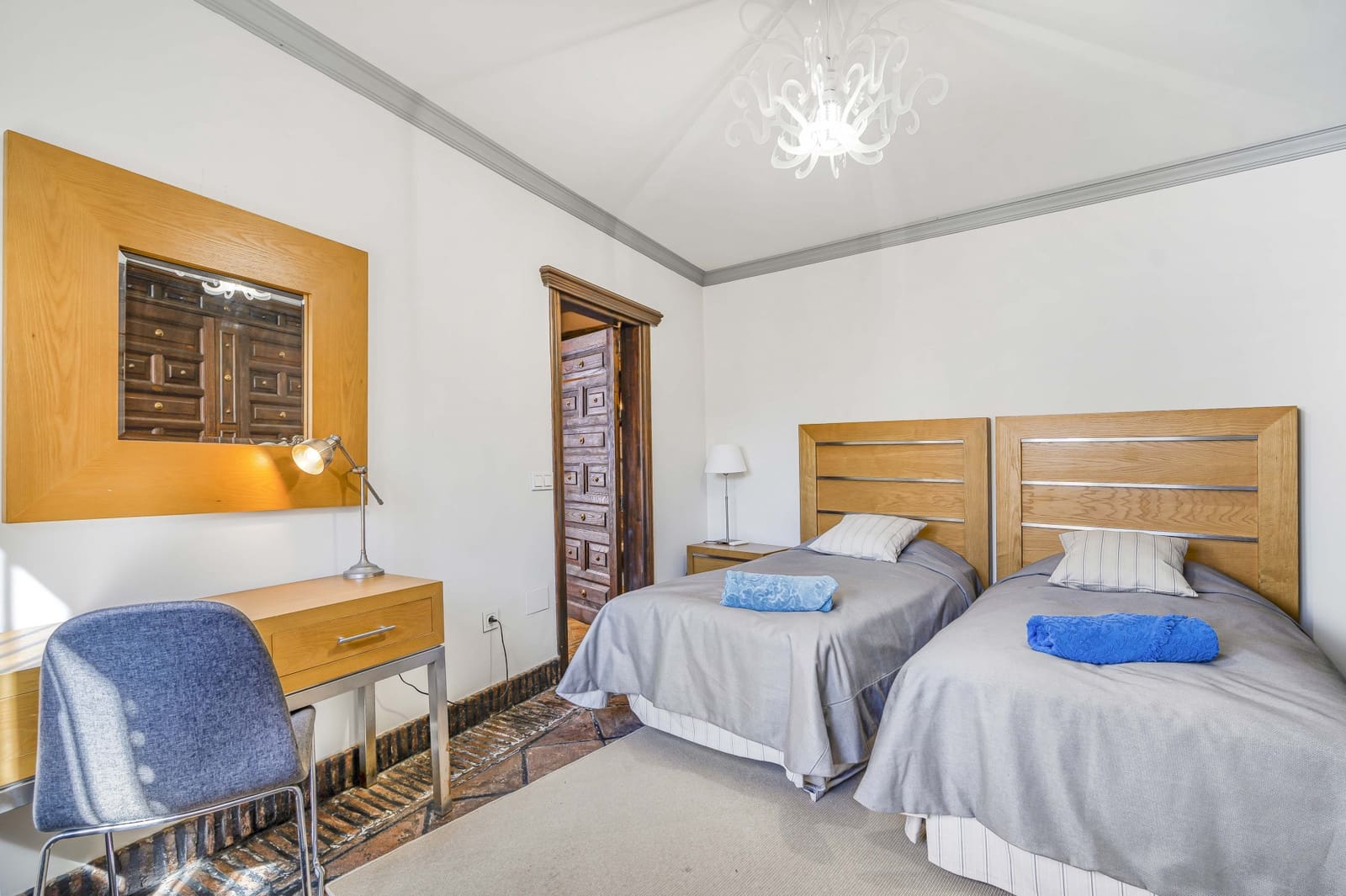 4 slaapkamer Villa te koop in Marbella met zwembad garage - € 2.800.000 (Ref: 8158211)