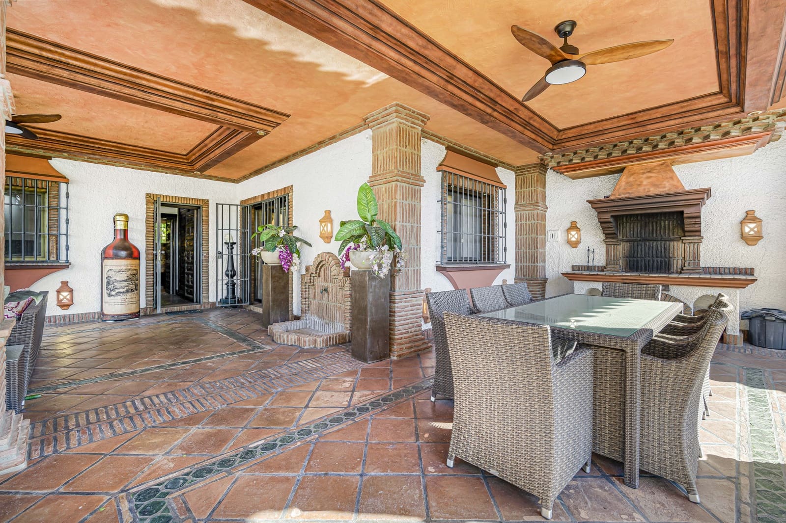 4 slaapkamer Villa te koop in Marbella met zwembad garage - € 2.800.000 (Ref: 8158211)