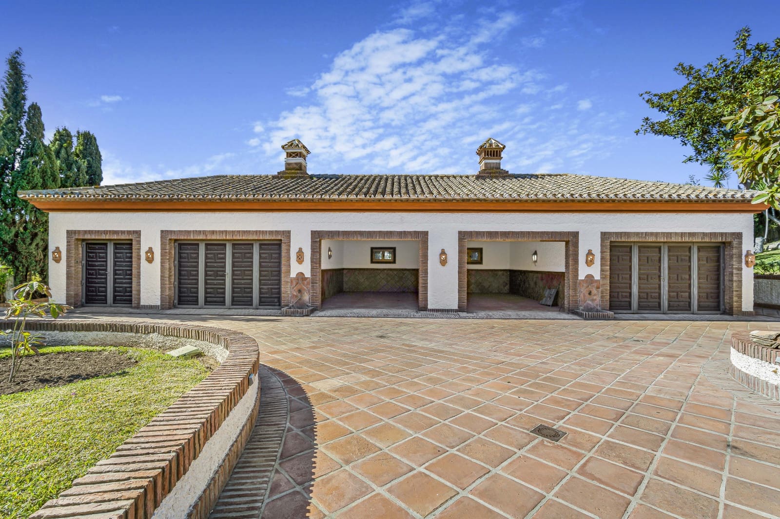 4 slaapkamer Villa te koop in Marbella met zwembad garage - € 2.800.000 (Ref: 8158211)