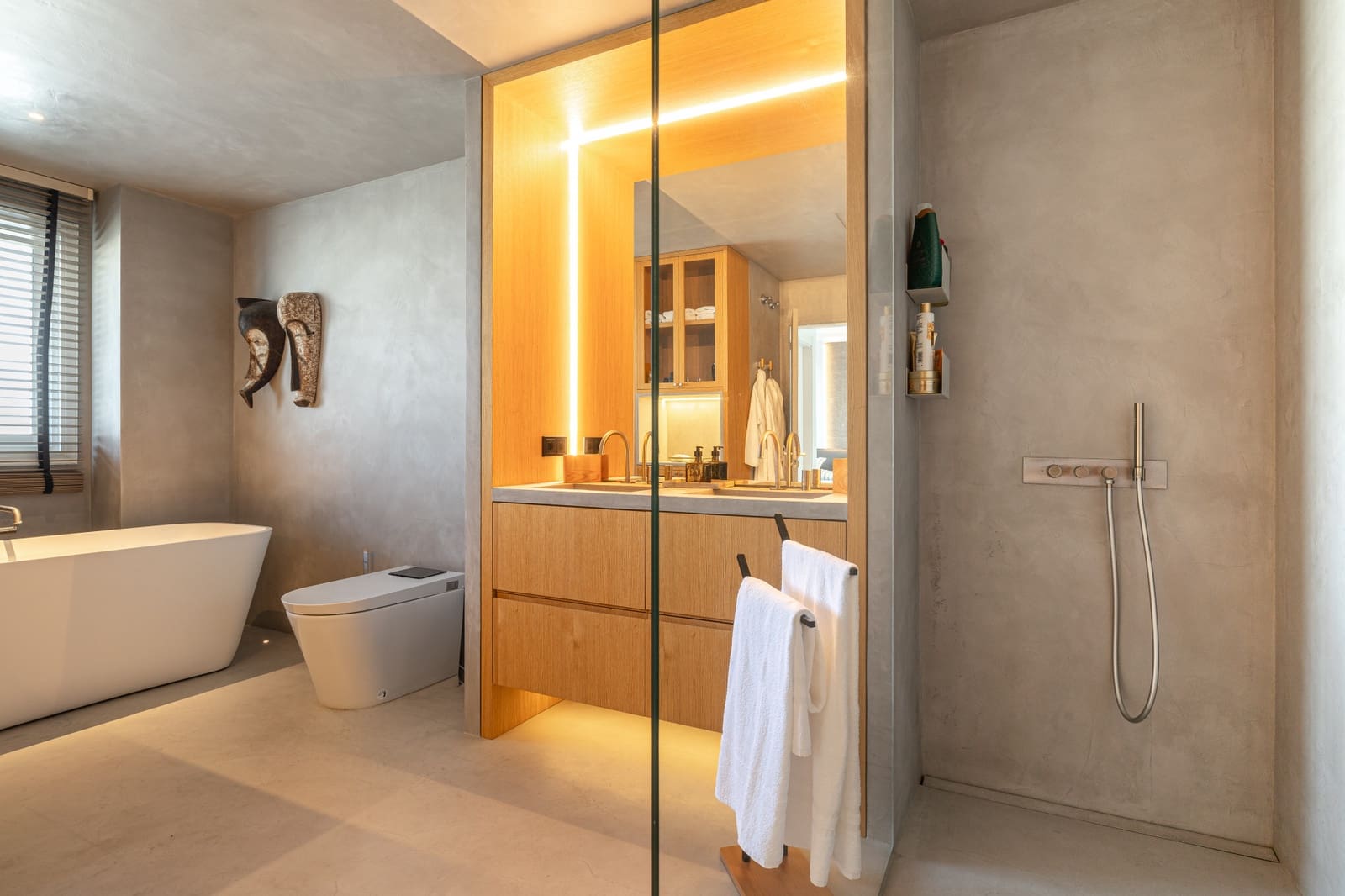 4 bedroom Penthouse for sale in Marbella with pool garage - € 4,295,000 (Ref: 8165788)