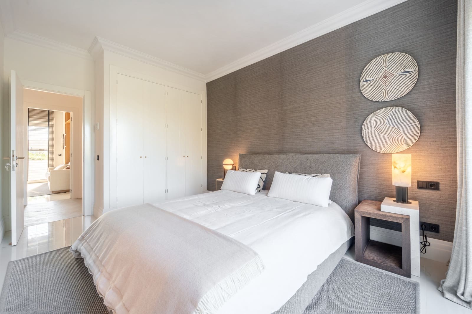 4 bedroom Penthouse for sale in Marbella with pool garage - € 4,295,000 (Ref: 8165788)