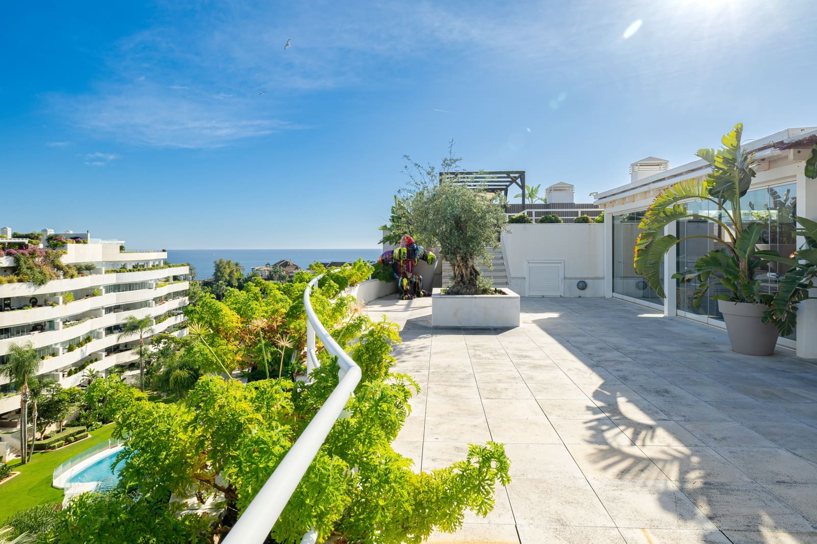 4 soveværelse Penthouse til salg i Marbella med swimmingpool garage - € 3.895.000 (Ref: 8165788)