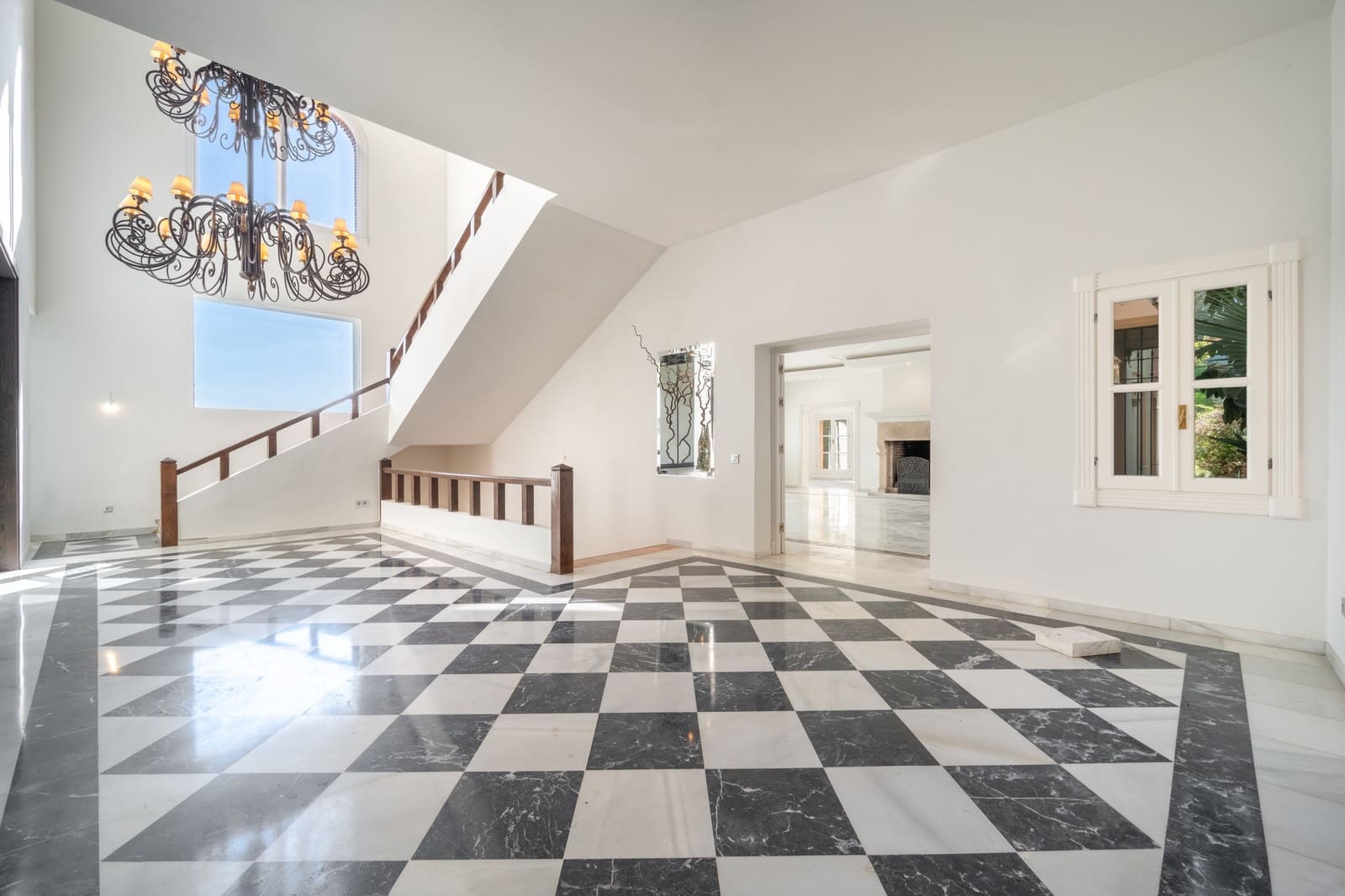 7 sypialnia Willa na sprzedaż w El Madronal z basenem garażem - 3 850 000 € (Ref: 8181591)