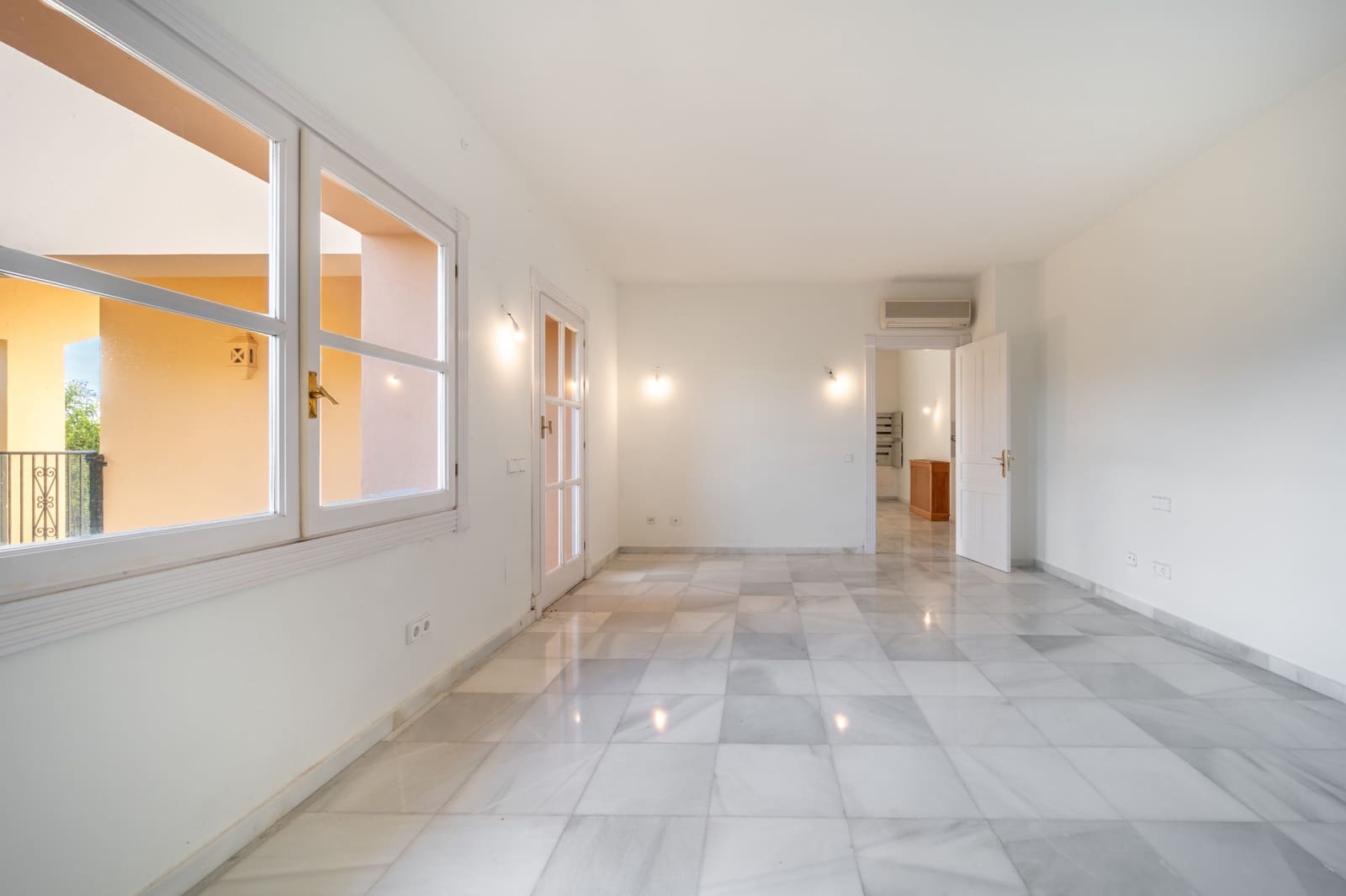 7 sypialnia Willa na sprzedaż w El Madronal z basenem garażem - 3 850 000 € (Ref: 8181591)