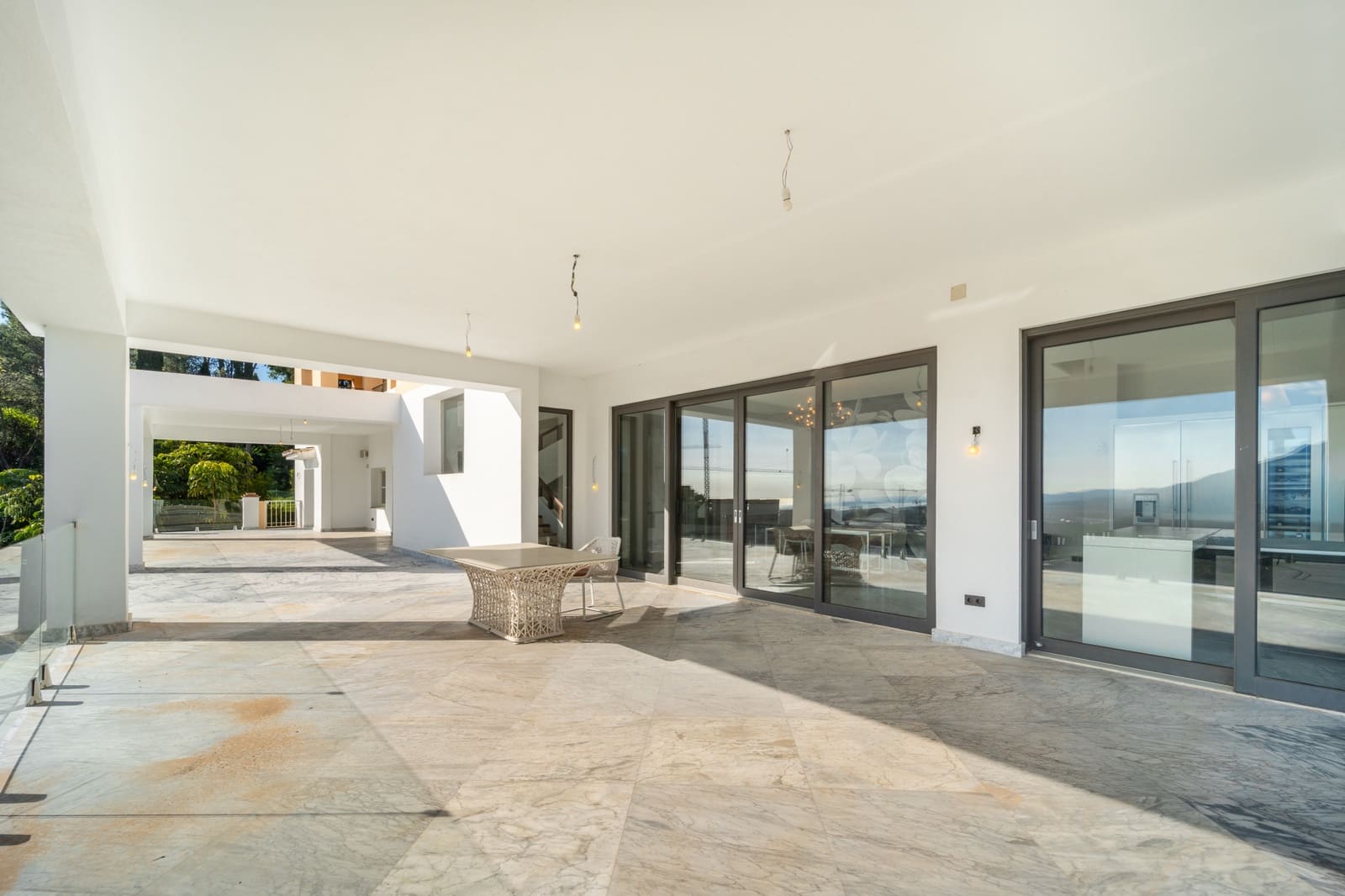 7 sypialnia Willa na sprzedaż w El Madronal z basenem garażem - 3 850 000 € (Ref: 8181591)