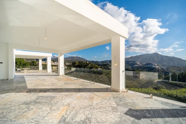 7 sypialnia Willa na sprzedaż w El Madroñal, Benahavís z basenem garażem - 3 850 000 € (Ref: 8181591)