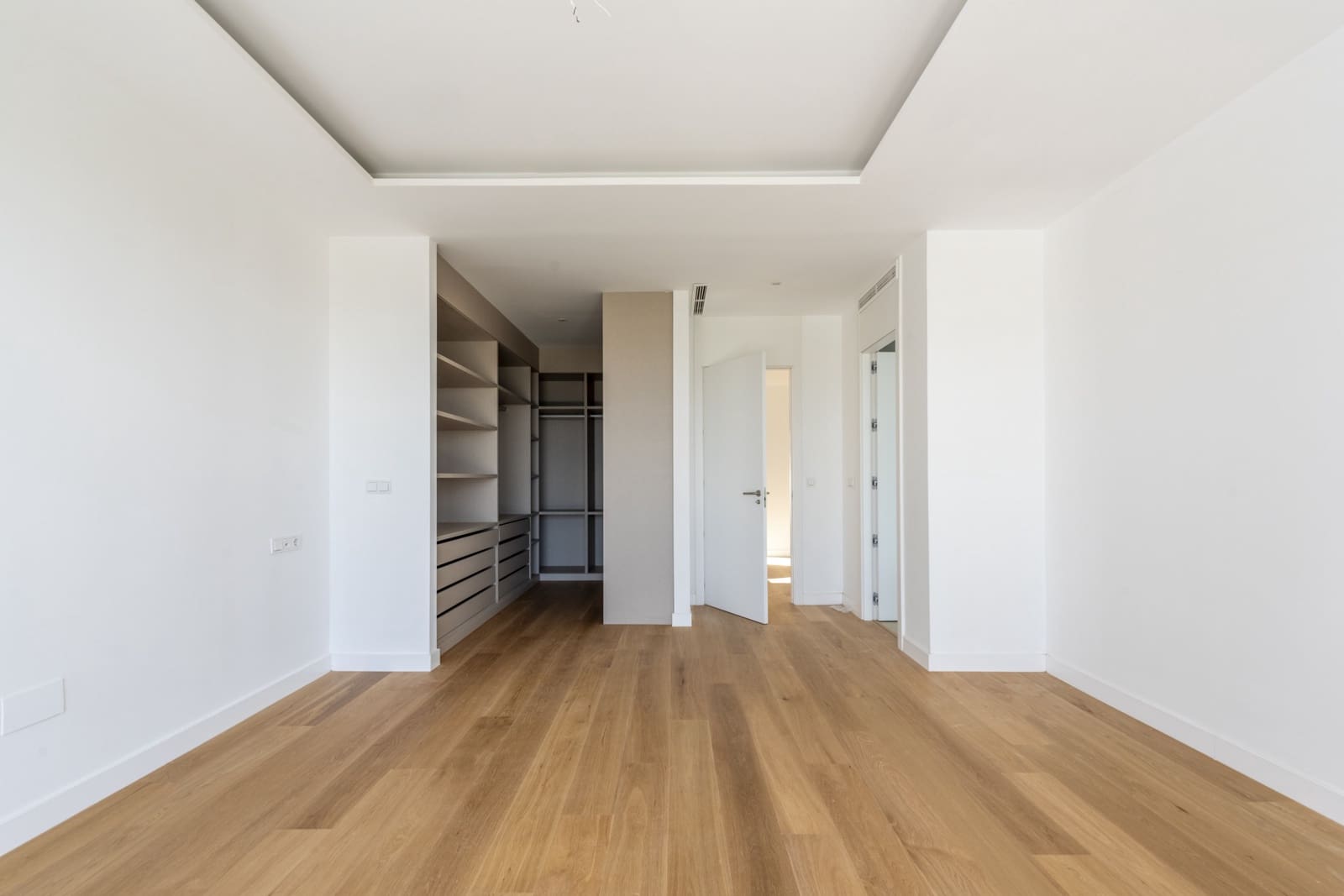 6 soveværelse Byhus til salg i Marbella med swimmingpool garage - € 2.195.000 (Ref: 8195125)