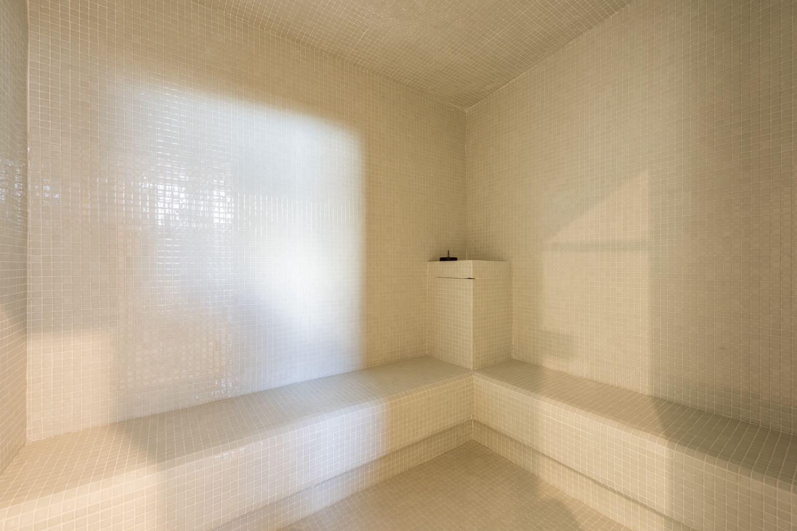 6 soveværelse Byhus til salg i Marbella med swimmingpool garage - € 2.195.000 (Ref: 8195125)