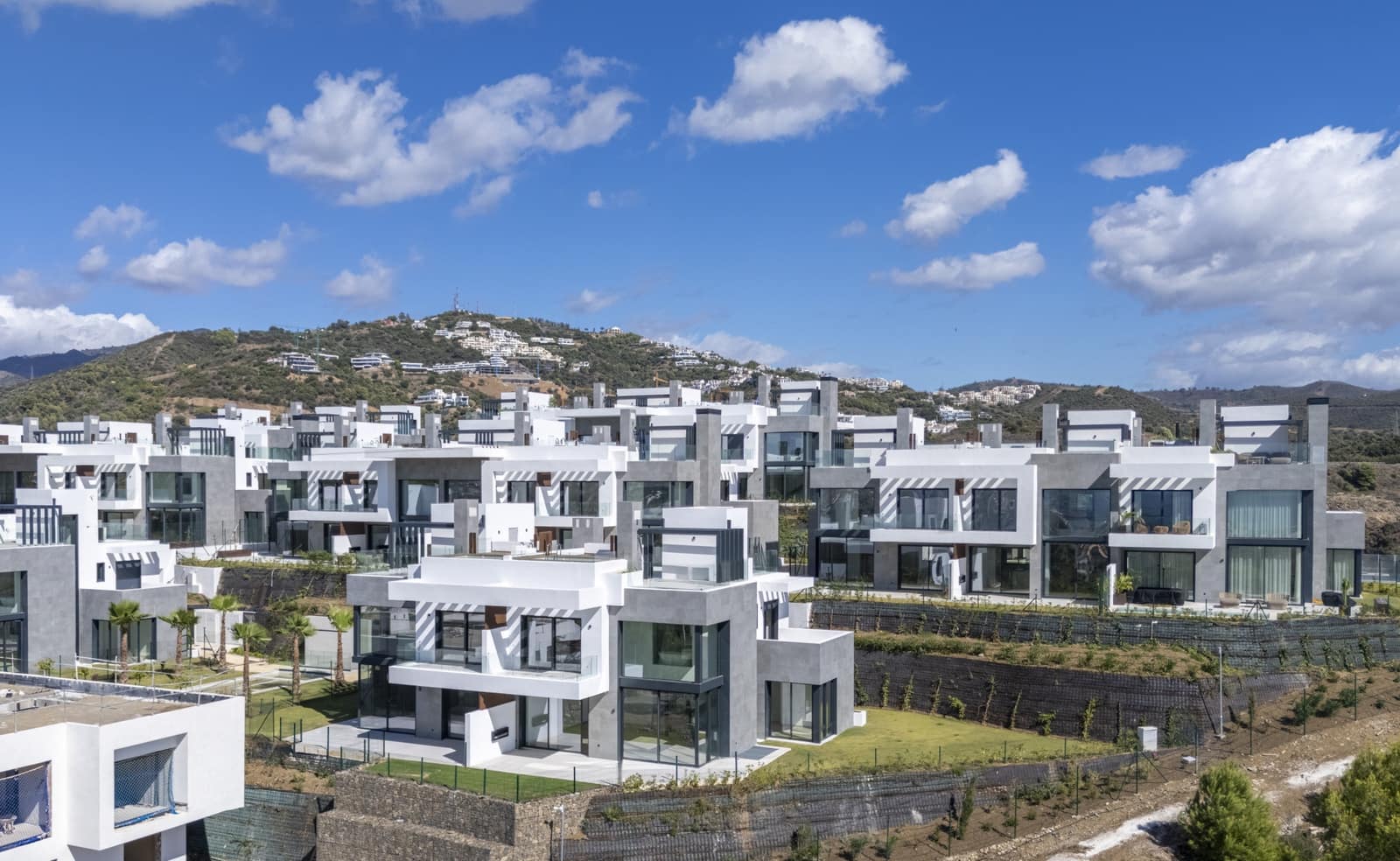 6 soveværelse Byhus til salg i Marbella med swimmingpool garage - € 2.195.000 (Ref: 8195125)