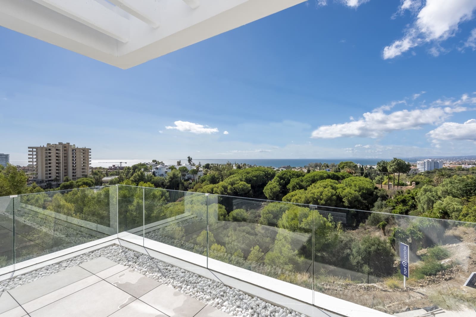 6 soveværelse Byhus til salg i Marbella med swimmingpool garage - € 2.195.000 (Ref: 8195125)