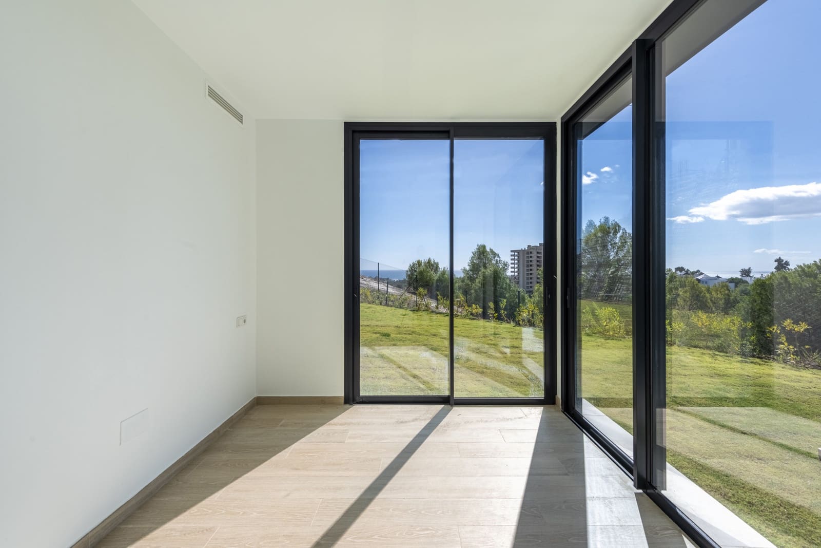 6 soveværelse Byhus til salg i Marbella med swimmingpool garage - € 2.195.000 (Ref: 8195125)