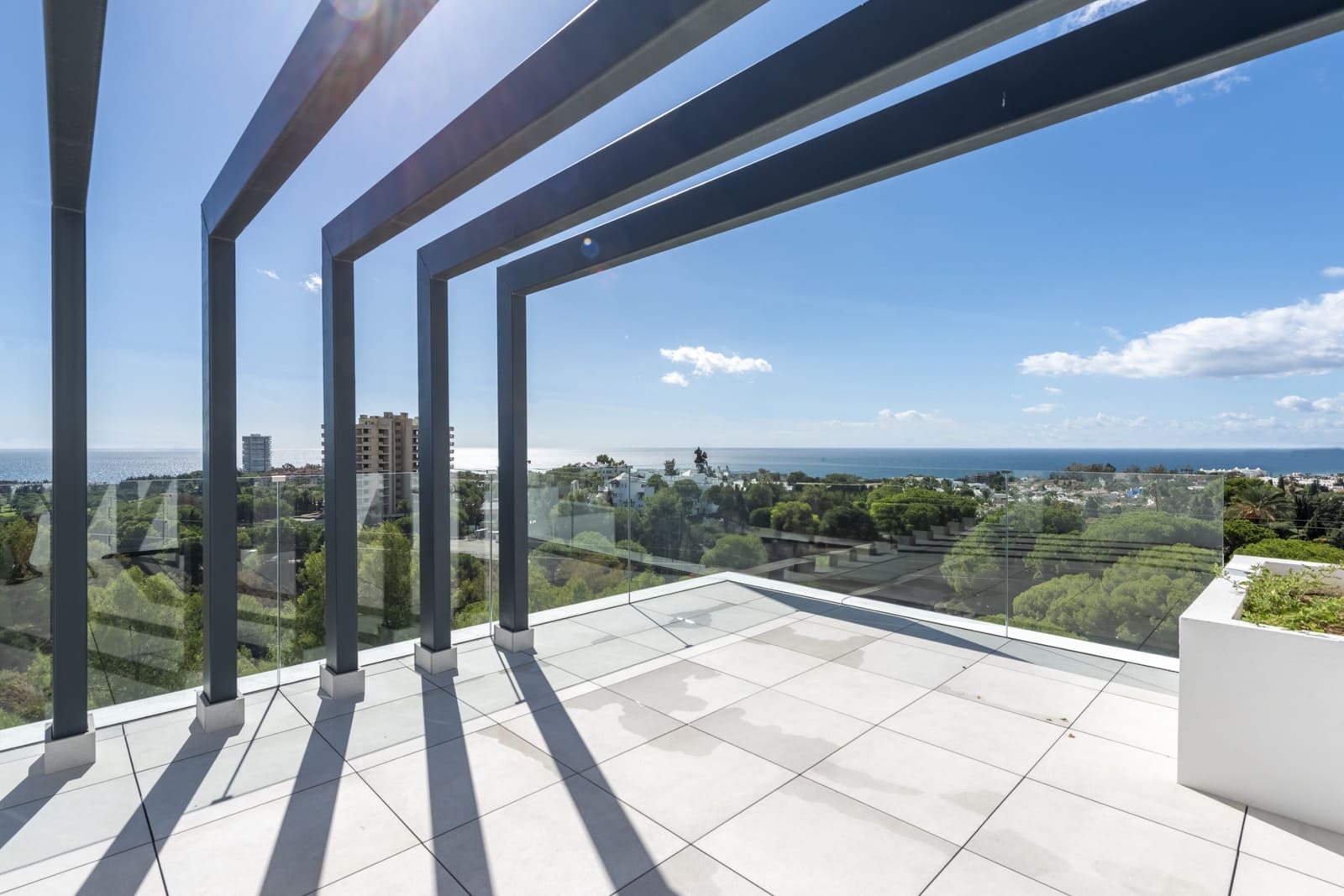 6 soveværelse Byhus til salg i Marbella med swimmingpool garage - € 2.195.000 (Ref: 8195125)