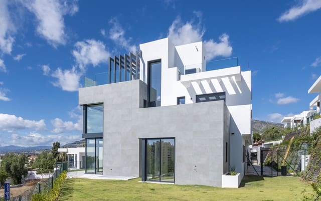 6 slaapkamer Huis te koop in Marbella met zwembad garage - € 2.195.000 (Ref: 8195125)