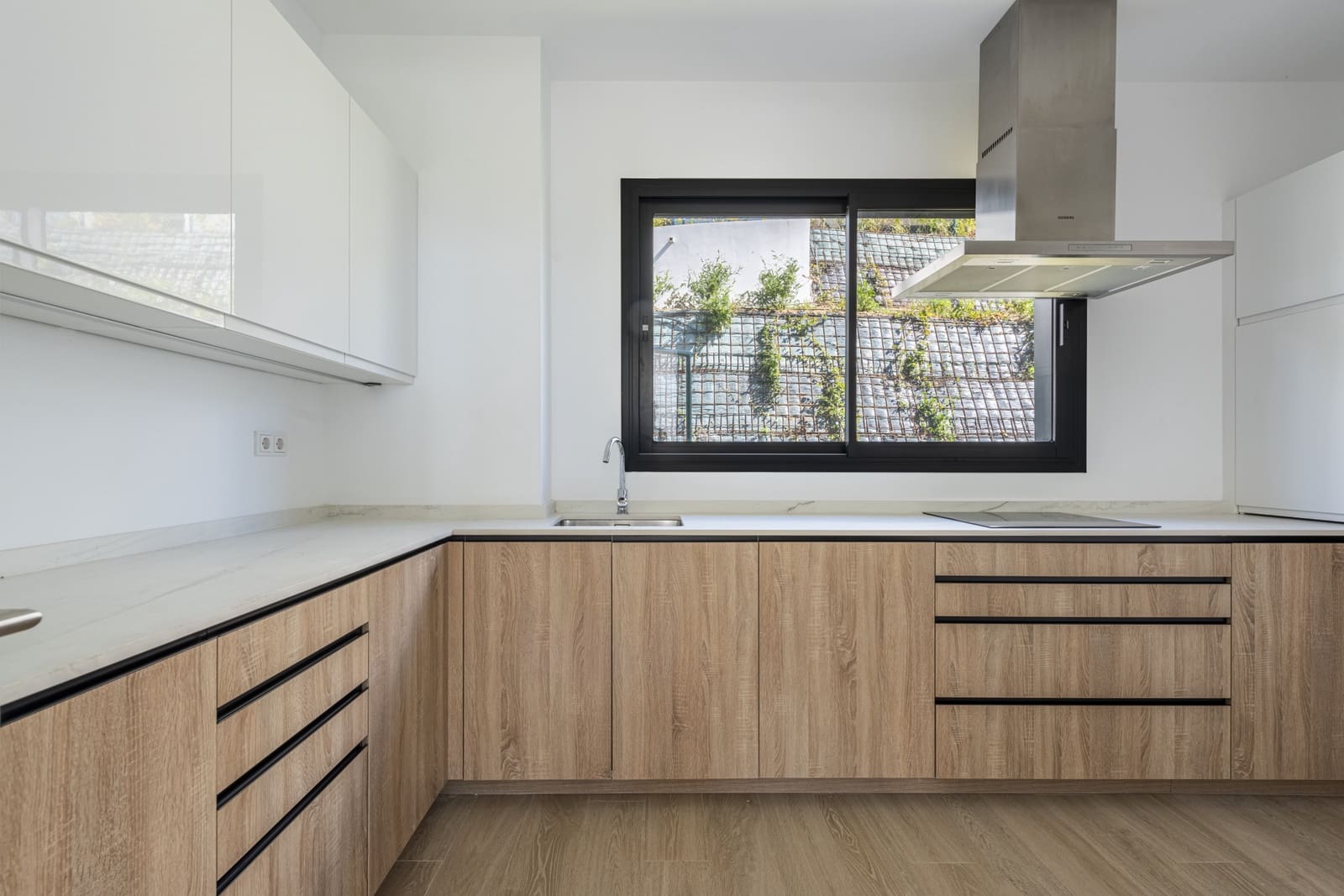 6 slaapkamer Huis te koop in Marbella met zwembad garage - € 2.195.000 (Ref: 8195125)