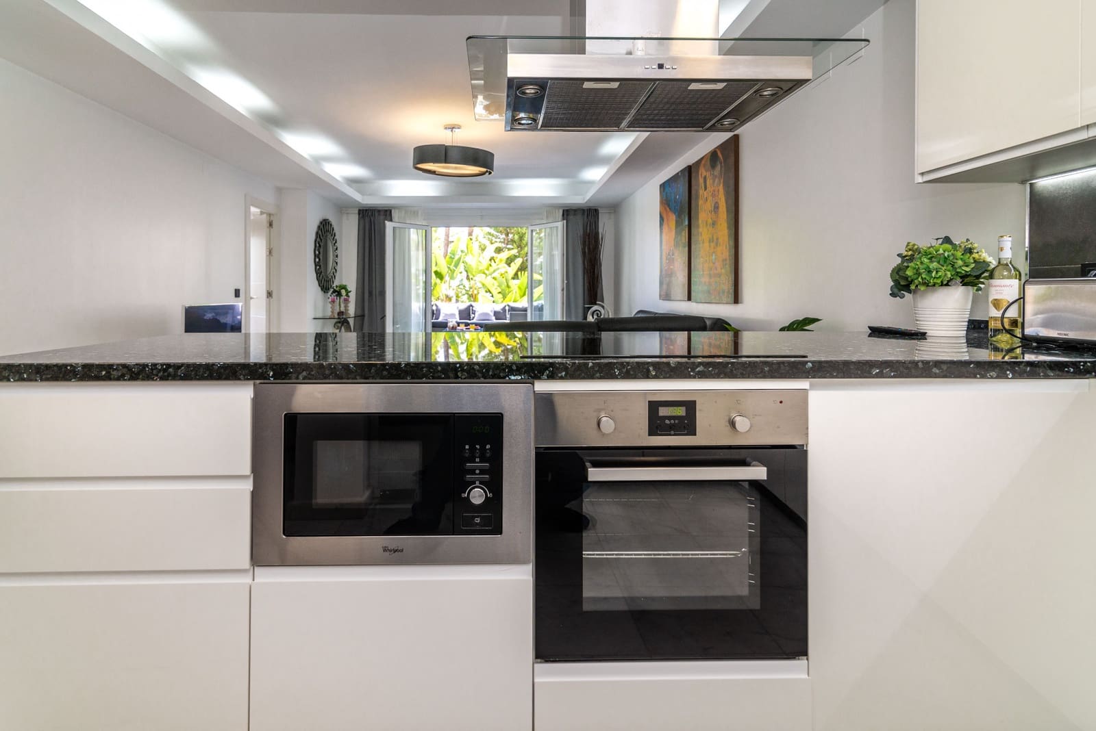 2 slaapkamer Appartement te koop in Marbella met zwembad garage - € 2.795.000 (Ref: 8209074)