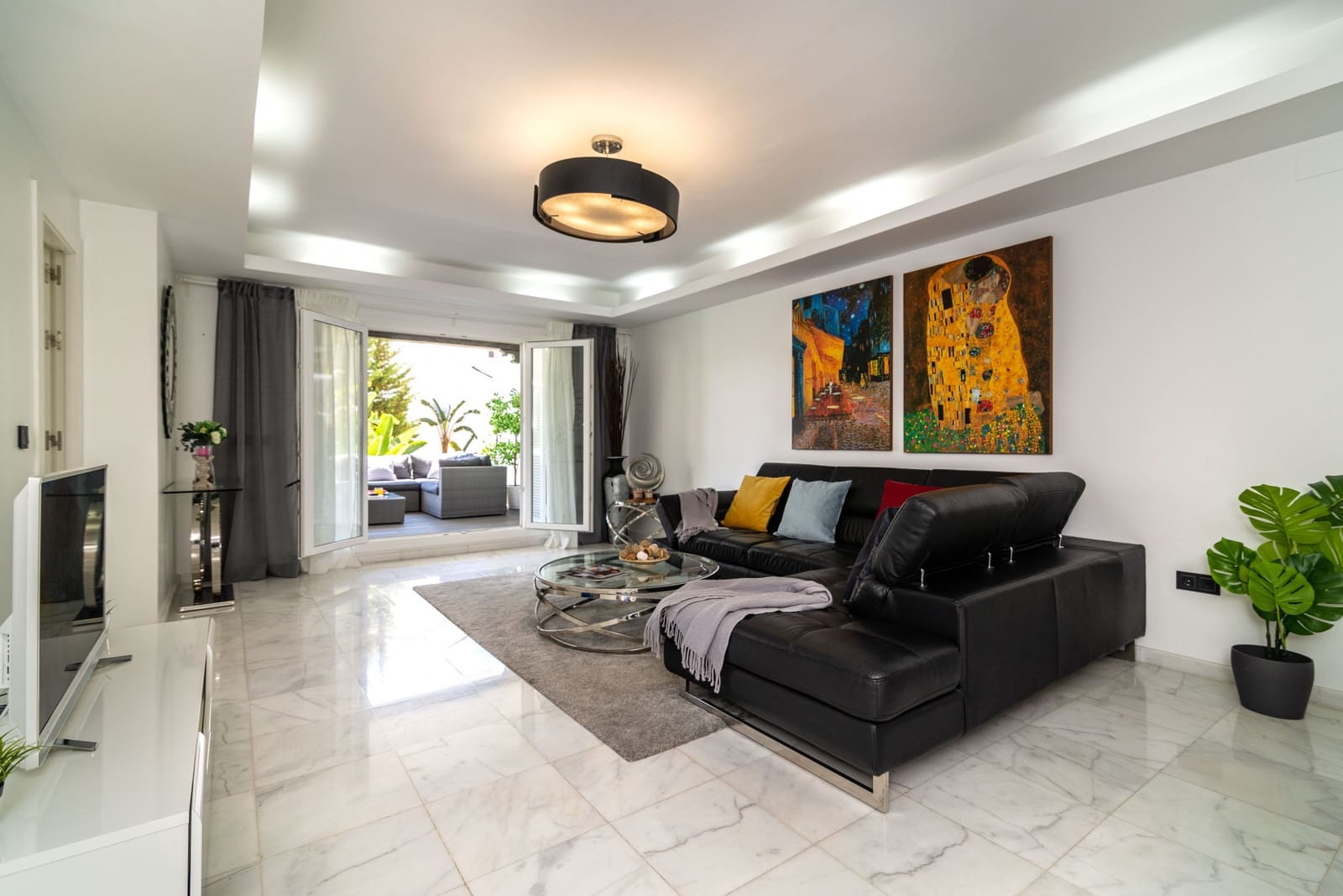 2 slaapkamer Appartement te koop in Marbella met zwembad garage - € 2.795.000 (Ref: 8209074)