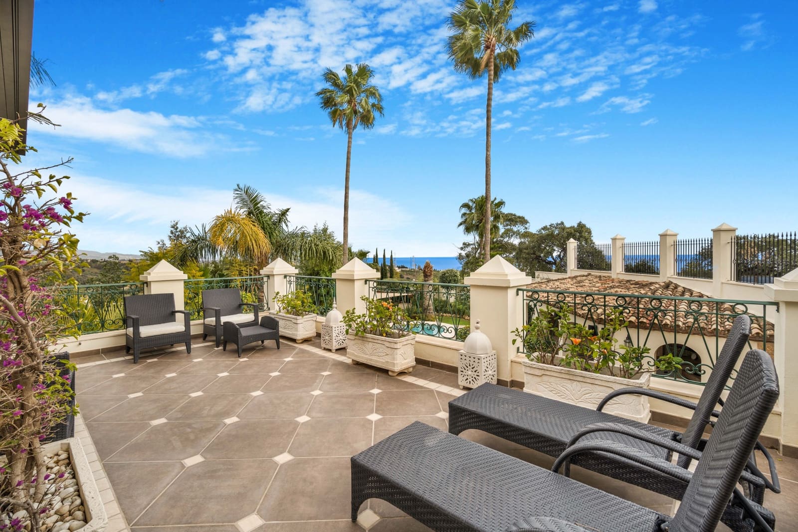 6 soveværelse Villa til salg i El Padron med swimmingpool garage - € 2.995.000 (Ref: 8211258)