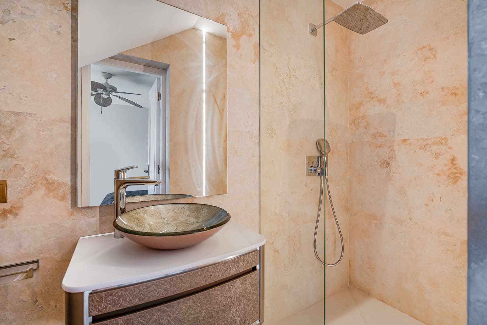 6 soveværelse Villa til salg i El Padron med swimmingpool garage - € 2.995.000 (Ref: 8211258)