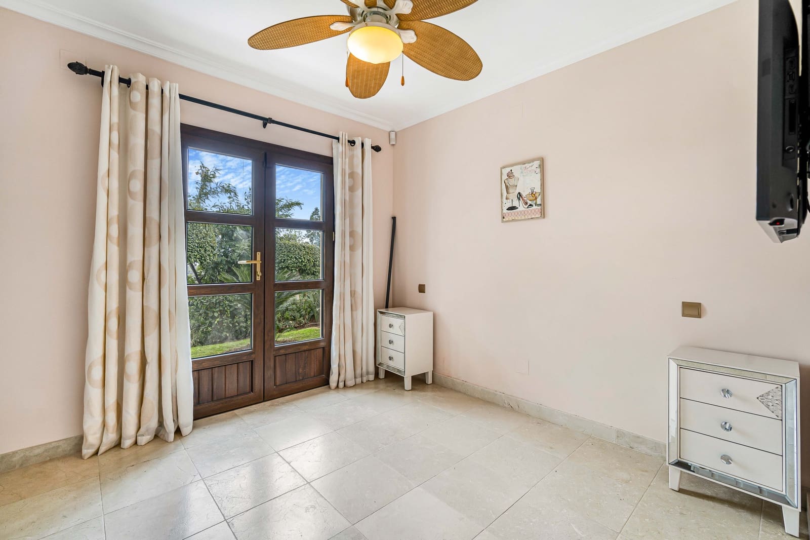 6 soveværelse Villa til salg i El Padron med swimmingpool garage - € 2.995.000 (Ref: 8211258)