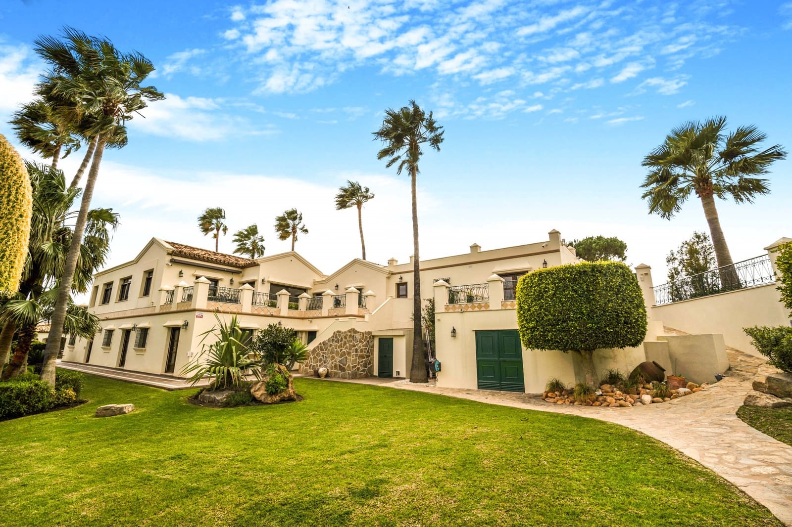 6 soveværelse Villa til salg i El Padron med swimmingpool garage - € 2.995.000 (Ref: 8211258)