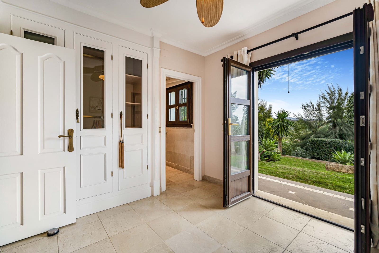 6 slaapkamer Villa te koop in El Padron met zwembad garage - € 2.995.000 (Ref: 8211258)